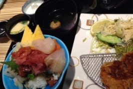 俵屋さんで、選んで、欲張りランチ中！