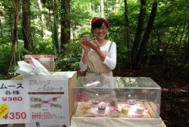 メダボパパにも教えたい！ヘルシースィーツ屋さんを森のすろうDAYで発見！「豆乳ムース、とうふケーキ！」