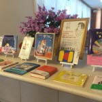 三沢市にあるcafe42で、美味しい野菜料理とアート空間の中に、子どもの障がいに理解を深める本が！